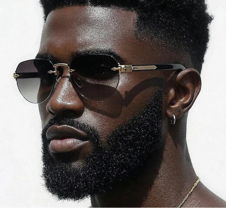 Model Using Vintage Polygon Oval Metal Rimless Sunglasses