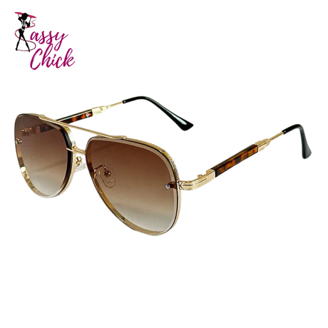 Vintage Retro Oval Men Sunglasses Sassy Chick Logo