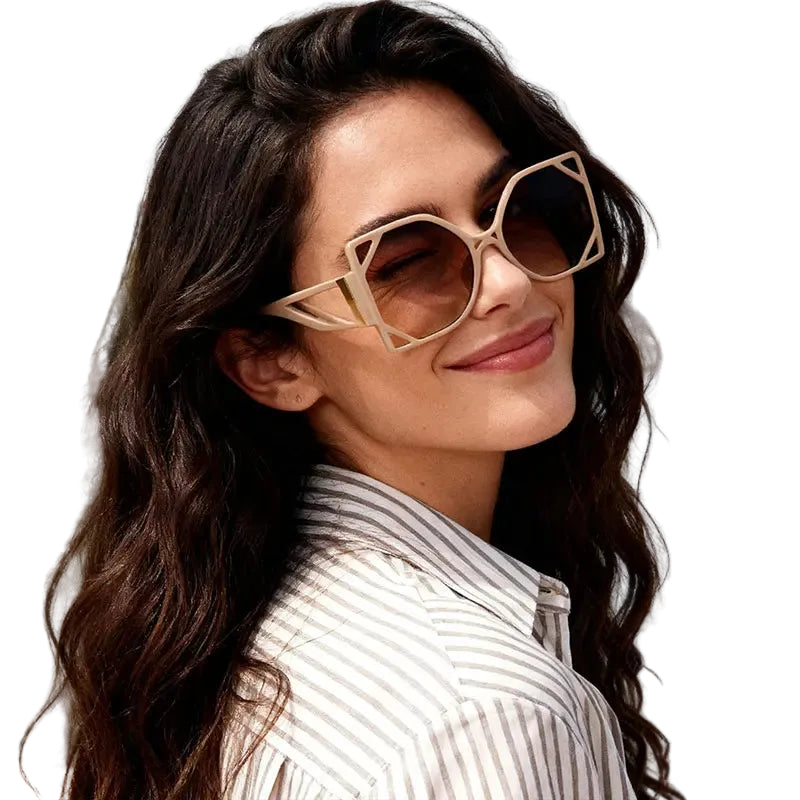 Model Using Vintage Square Big Frame Polygon Sunglasses