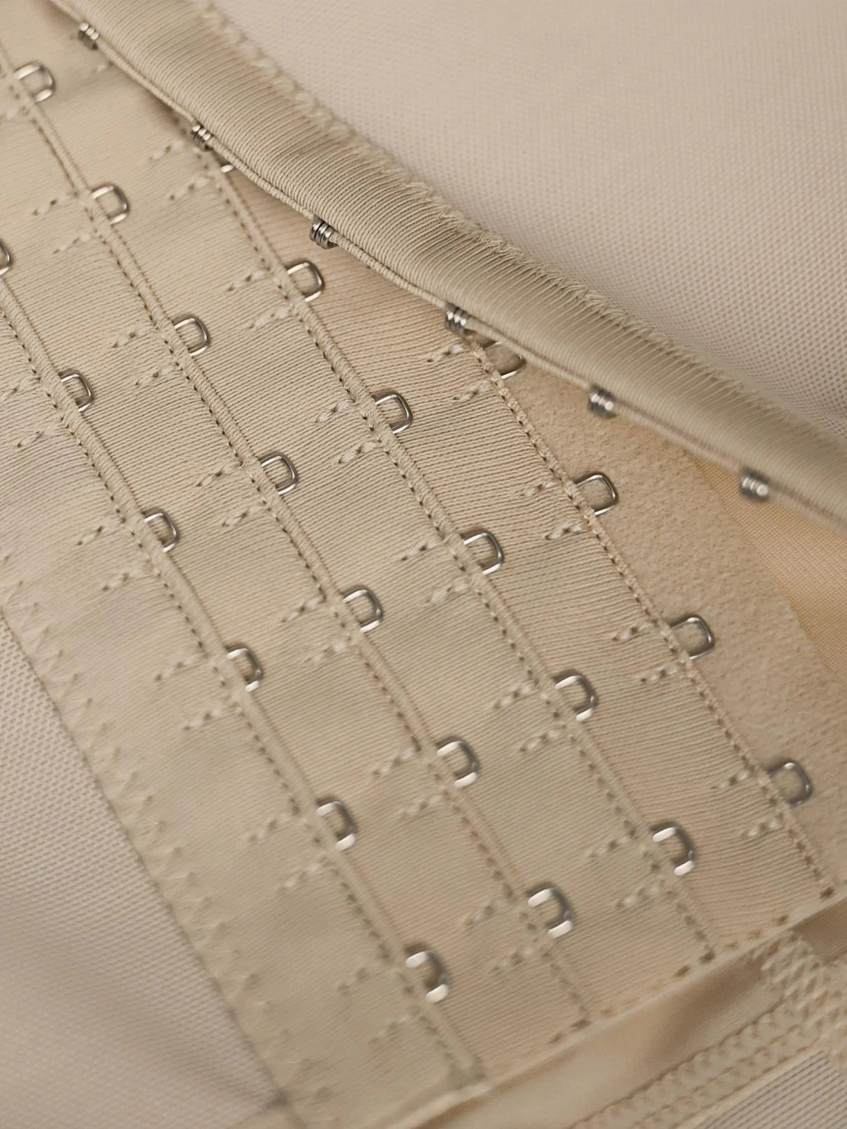 Waist-Slimming & Butt-Lifting Strapless Colombian Shapewear