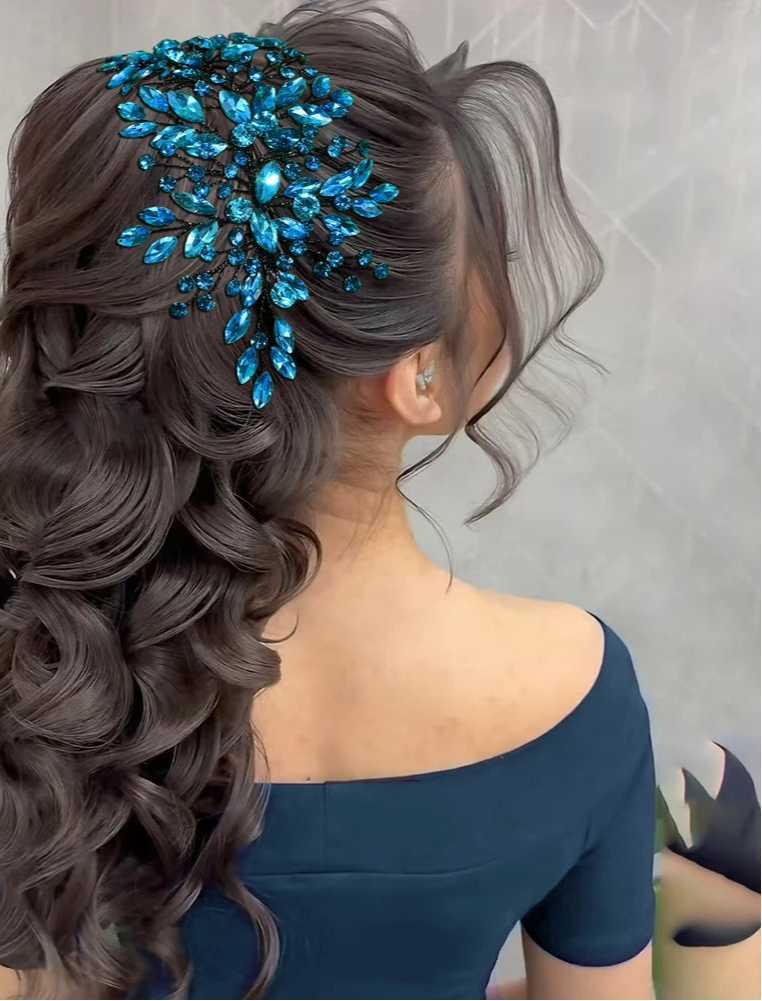 model using blue hair piece 