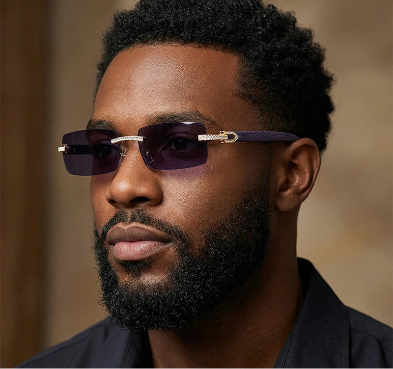 Model Using Y2K Punk Wood Grain Frameless Diamond Rectangle Sunglasses