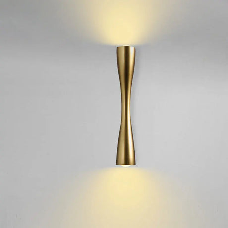 Modern minimalist IP66 waterproof outdoor wall lamp with Nordic design
