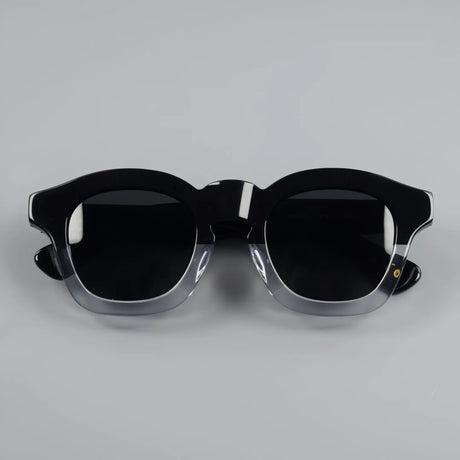 Retro square frame sunglasses with polarized UV400 lenses for men and women