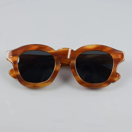 Retro square frame sunglasses with polarized UV400 lenses for men and women