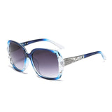 Round polarized sunglasses for women with UV protection
