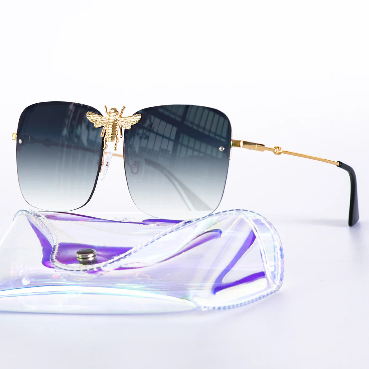 Square metal retro sunglasses with UV400 protection and luxury-inspired frame for women.