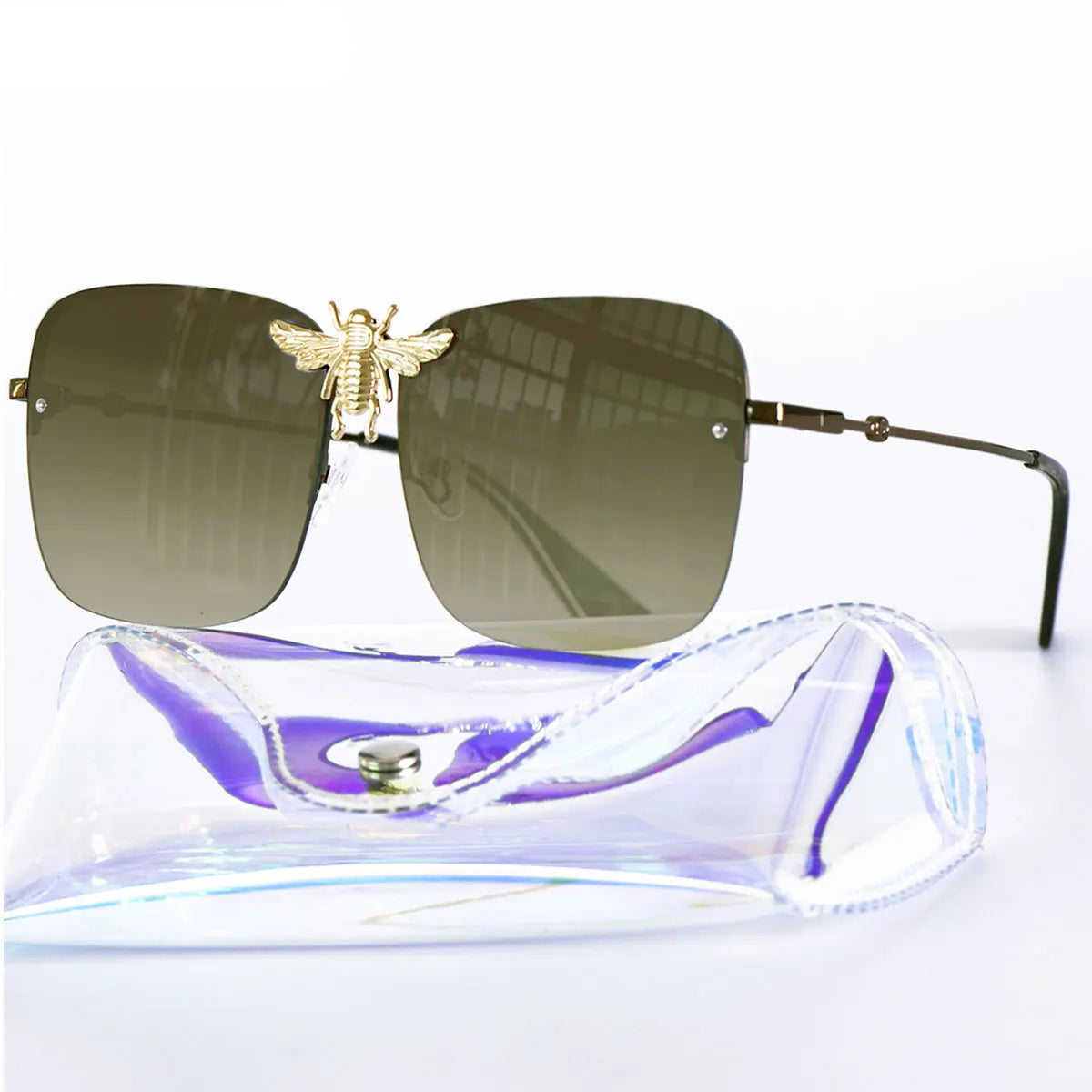 Square metal retro sunglasses with UV400 protection and luxury-inspired frame for women.