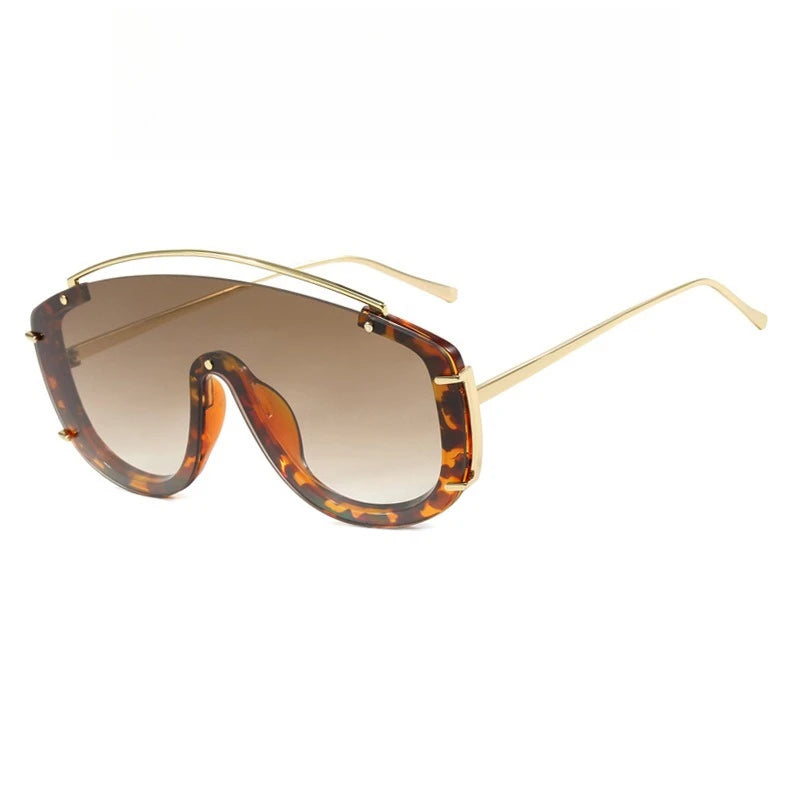 Stylish Gradient Sunglasses for Women & Men – Futuristic Outdoor Eyewear