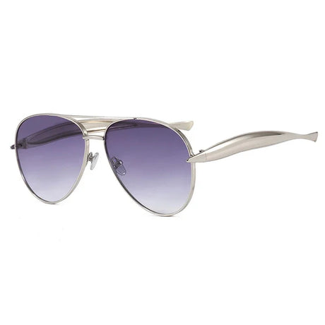 Vintage metal pilot sunglasses with UV400 lenses for men and women