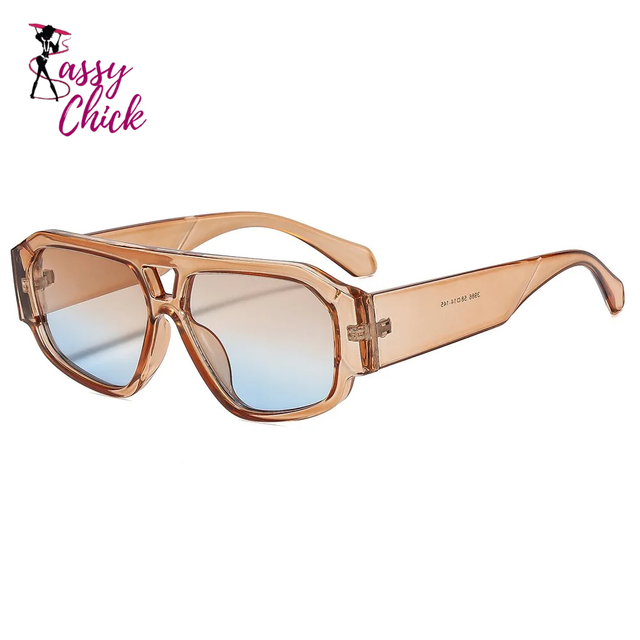 Women’s vintage square sunglasses with double beam frame, black gradient lens, and UV400 outdoor fashion eyewear.