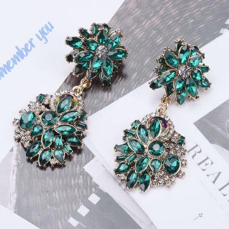 Green earring 