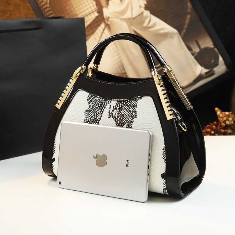 Size of compartment Leather Crystal Diamonds Shoulder Bag