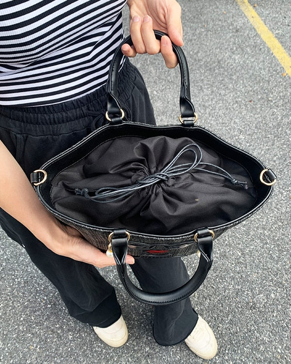 compartment of Sassy Girl Shoulder Bag